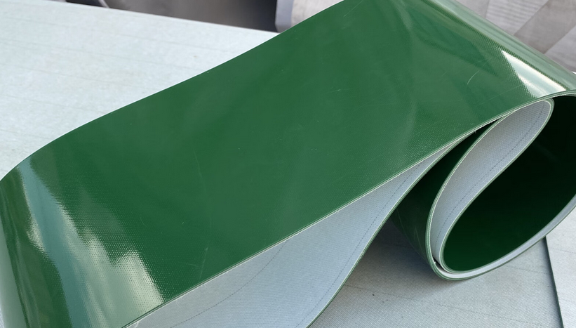 塑料輸送帶帶式輸送機(jī)有哪些優(yōu)缺點？