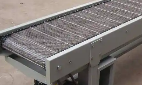 防滑式鏈板輸送線有哪些優(yōu)勢?